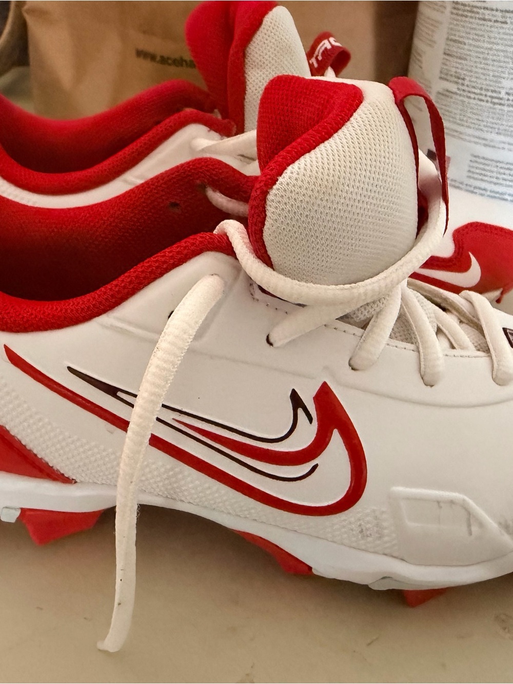 Nike Kids White and Red Baseball Cleats Youth 5